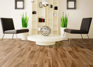Luxurious Interior Design With Natural Laminated Wood Flooring