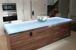 Glass Countertops for Modern Kitchen Ideas
