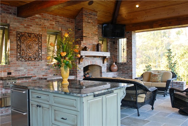 outdoor-kitchens-with-fireplaces