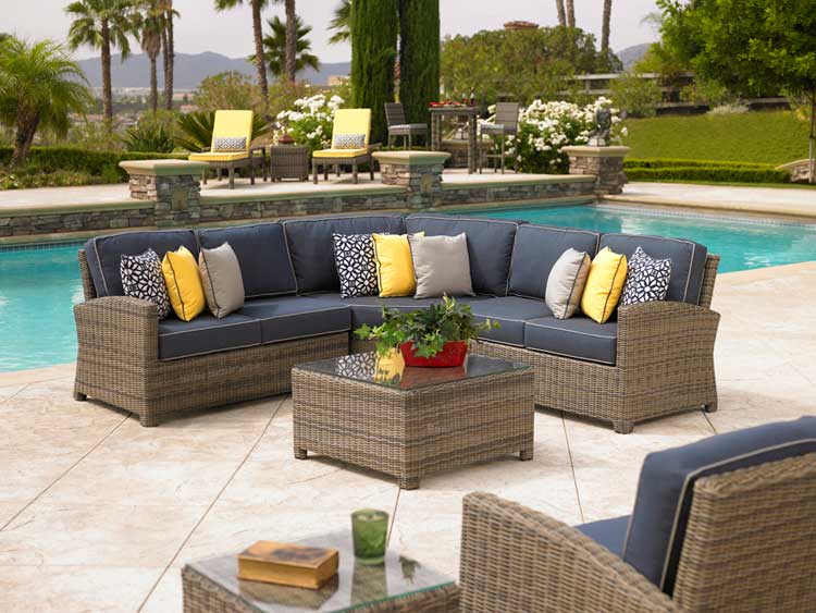 patio furniture for small spaces